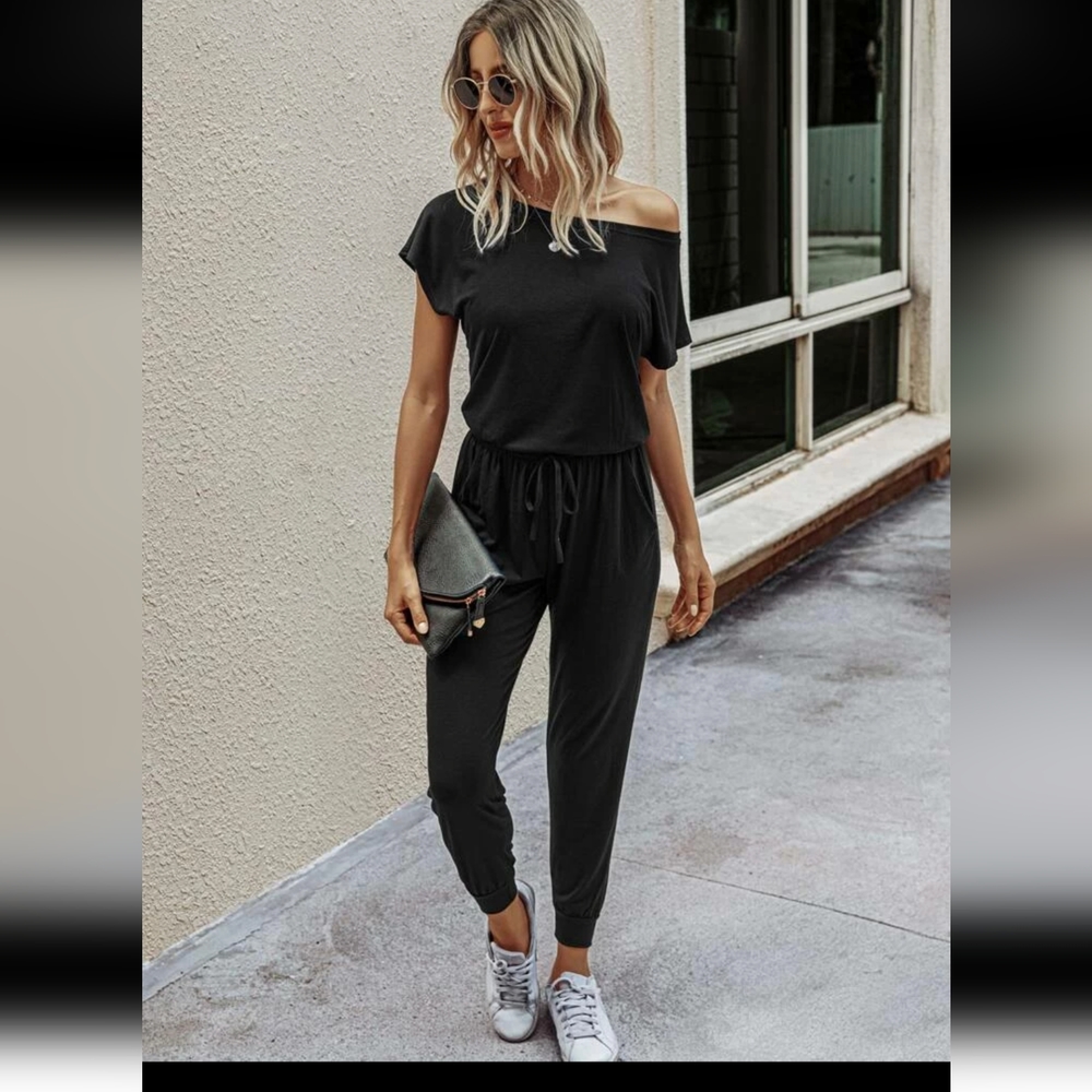 Black jumper, NWOT
